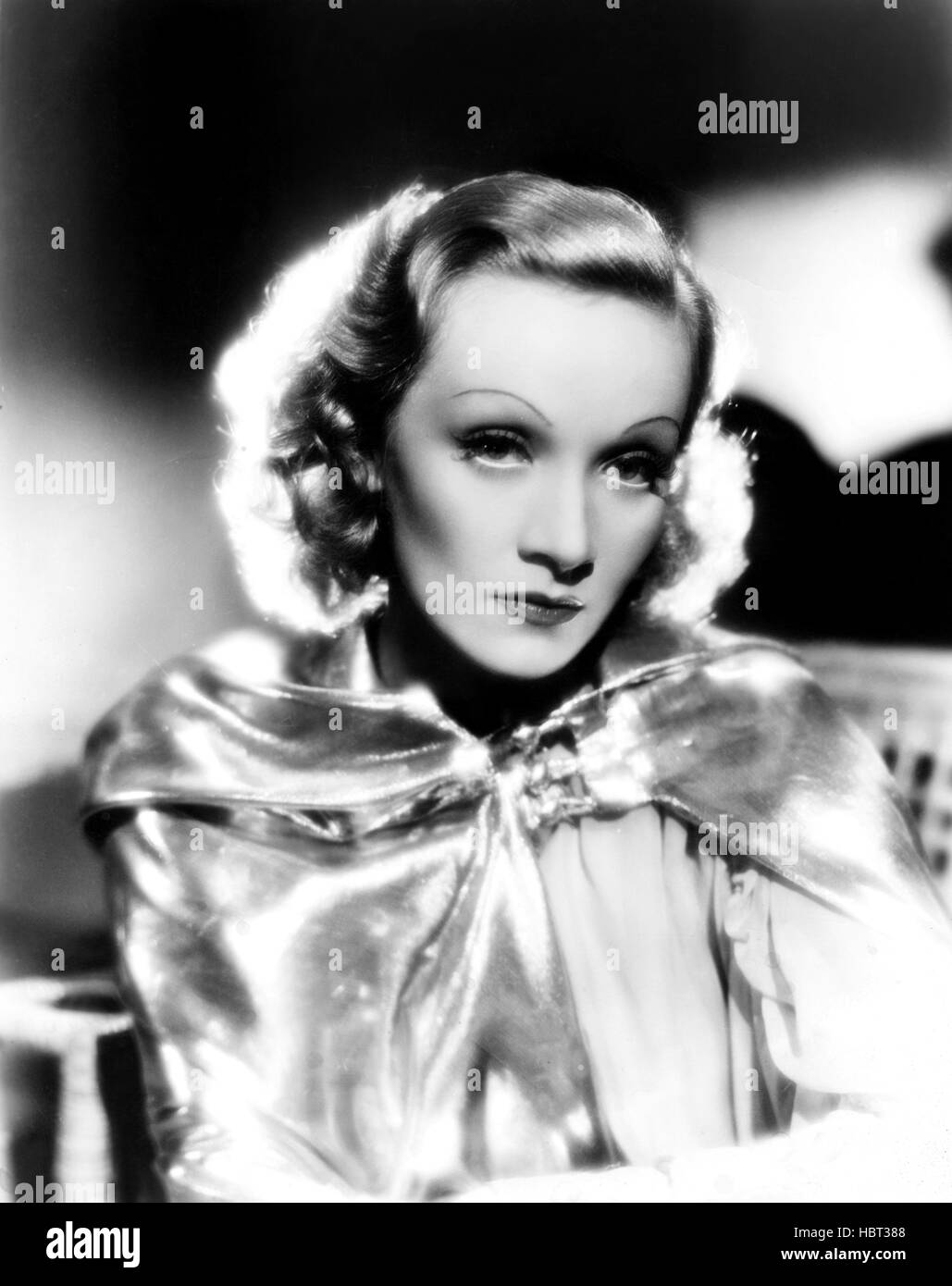 THE GARDEN OF ALLAH, Marlene Dietrich, 1936 Stock Photo - Alamy