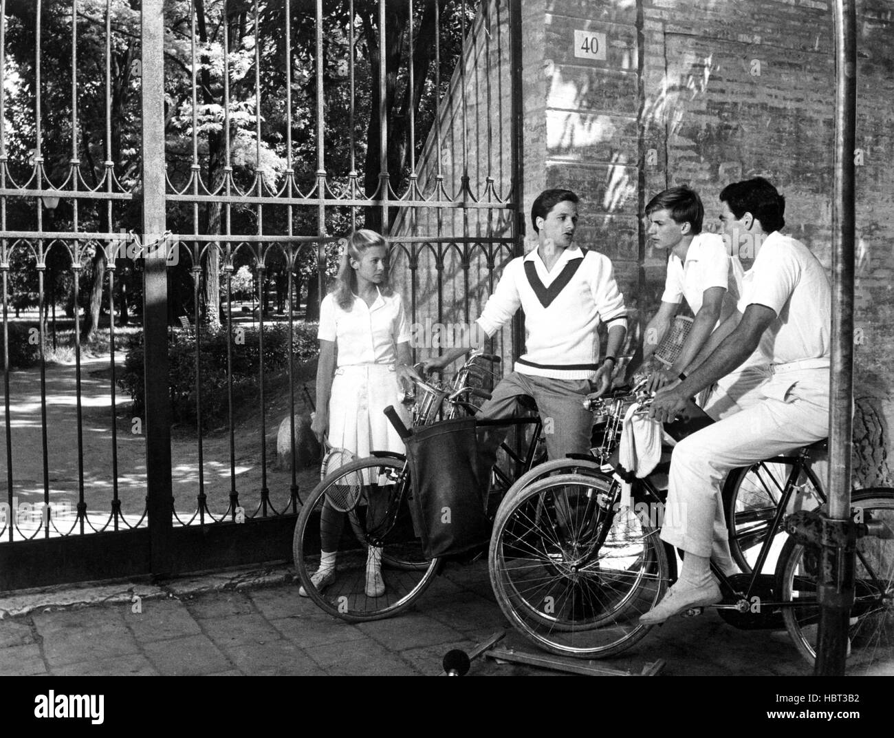 THE GARDEN OF THE FINZI-CONTINIS, (aka IL GIARDINO DEI FINZI CONTINI ...