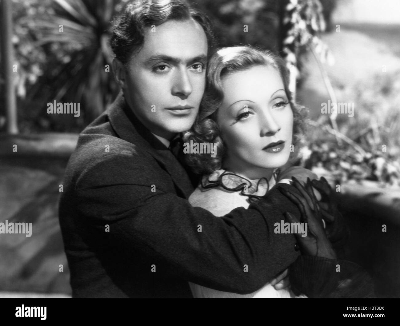 THE GARDEN OF ALLAH, Charles Boyer, Marlene Dietrich, 1936 Stock Photo ...