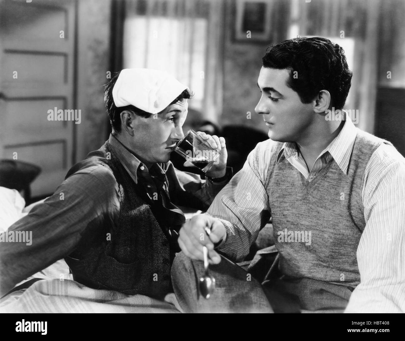 THE GAME THAT KILLS, Paul Fix, Charles Quigley, 1937 Stock Photo - Alamy, image size:1300x1095