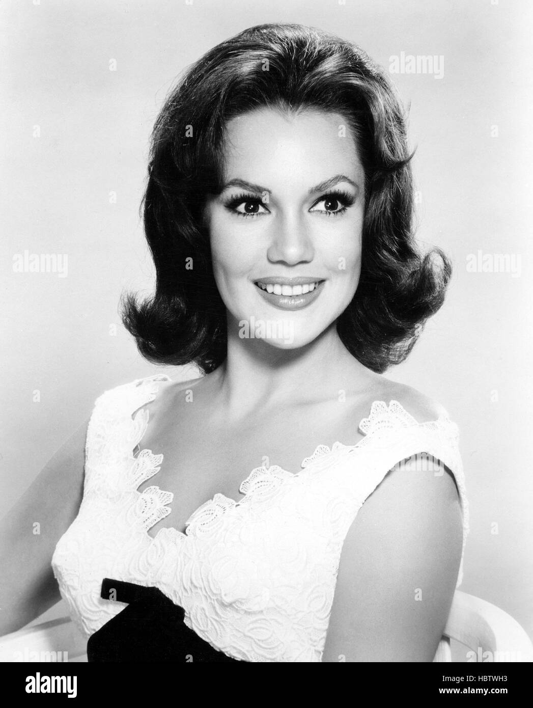 girl-happy-mary-ann-mobley-1965-HBTWH3.jpg
