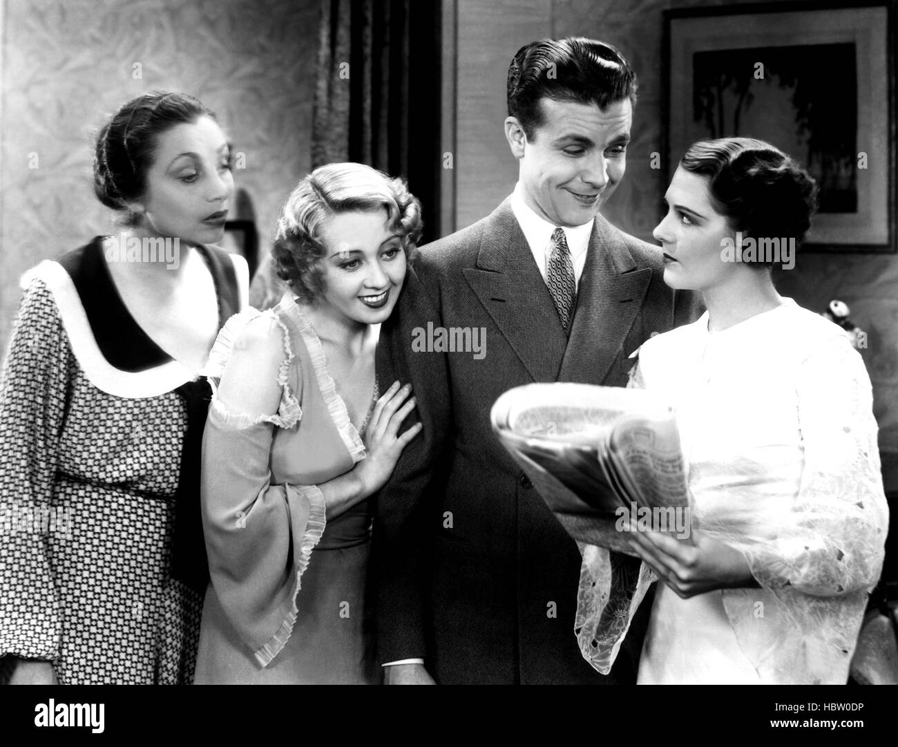 GOLD DIGGERS OF 1933, Aline MacMahon, Joan Blondell, Dick Powell, Ruby ...