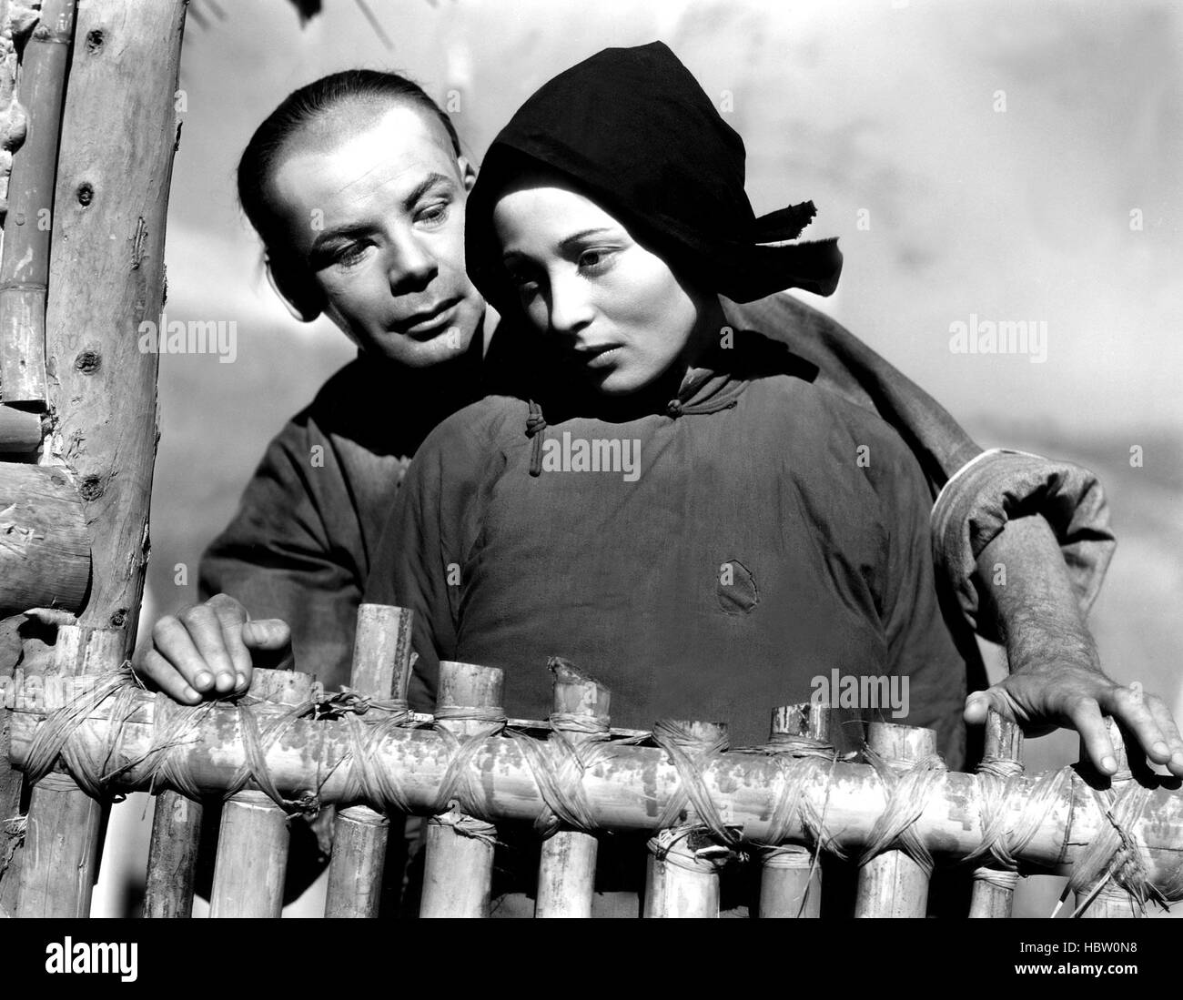 THE GOOD EARTH, Paul Muni, Luise Rainer, 1937 Stock Photo - Alamy