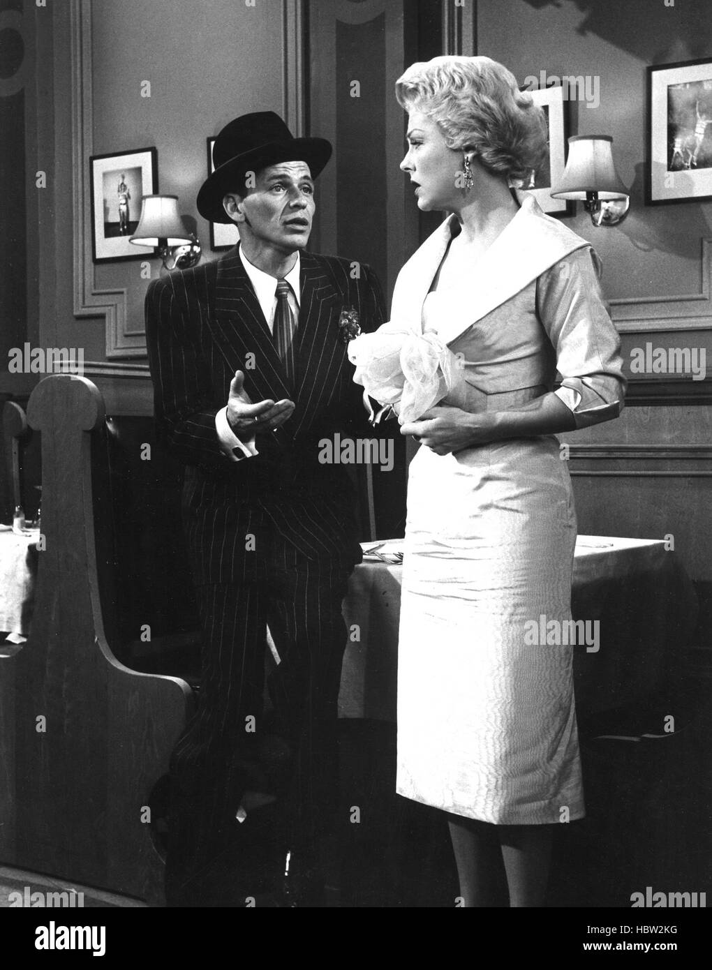 GUYS AND DOLLS, Frank Sinatra, Vivian Blaine, 1955 Stock Photo Alamy