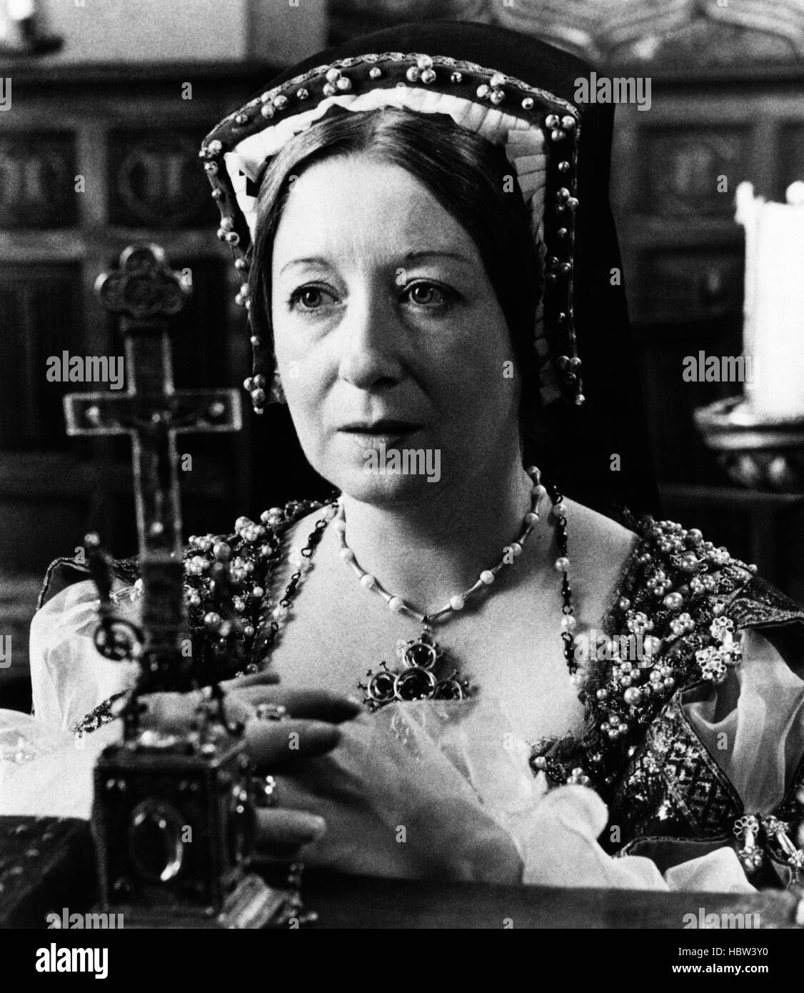 HENRY VIII AND HIS SIX WIVES Frances Cuka 1972 Stock Photo Alamy