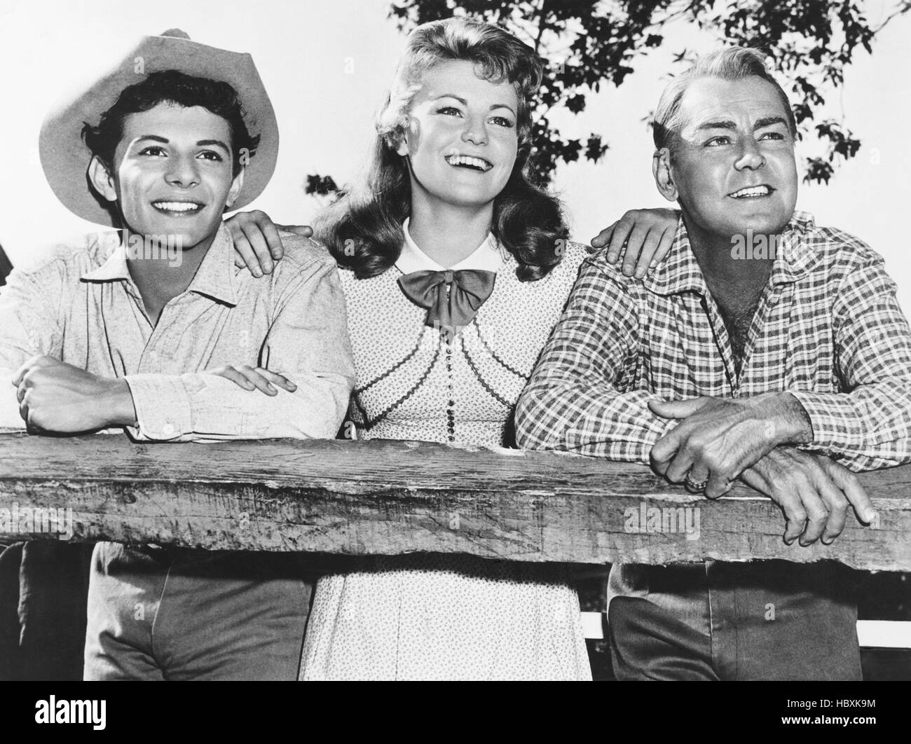 GUNS OF THE TIMBERLAND, from left: Frankie Avalon, Alana Ladd, Alan ...