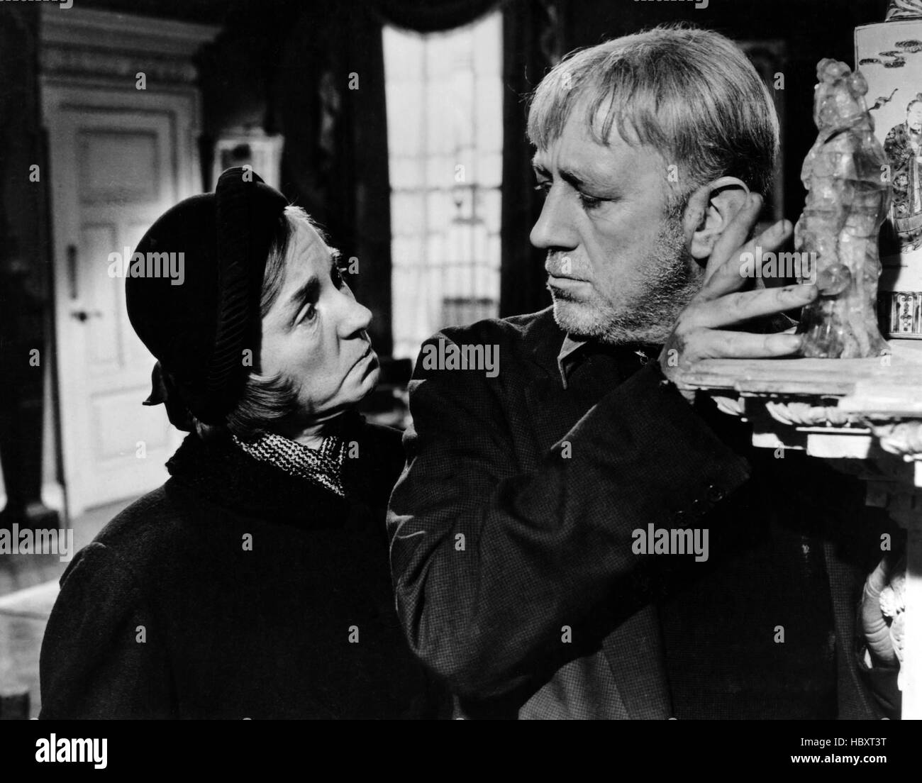 THE HORSE'S MOUTH, Kay Walsh, Alec Guinness, 1958 Stock Photo - Alamy