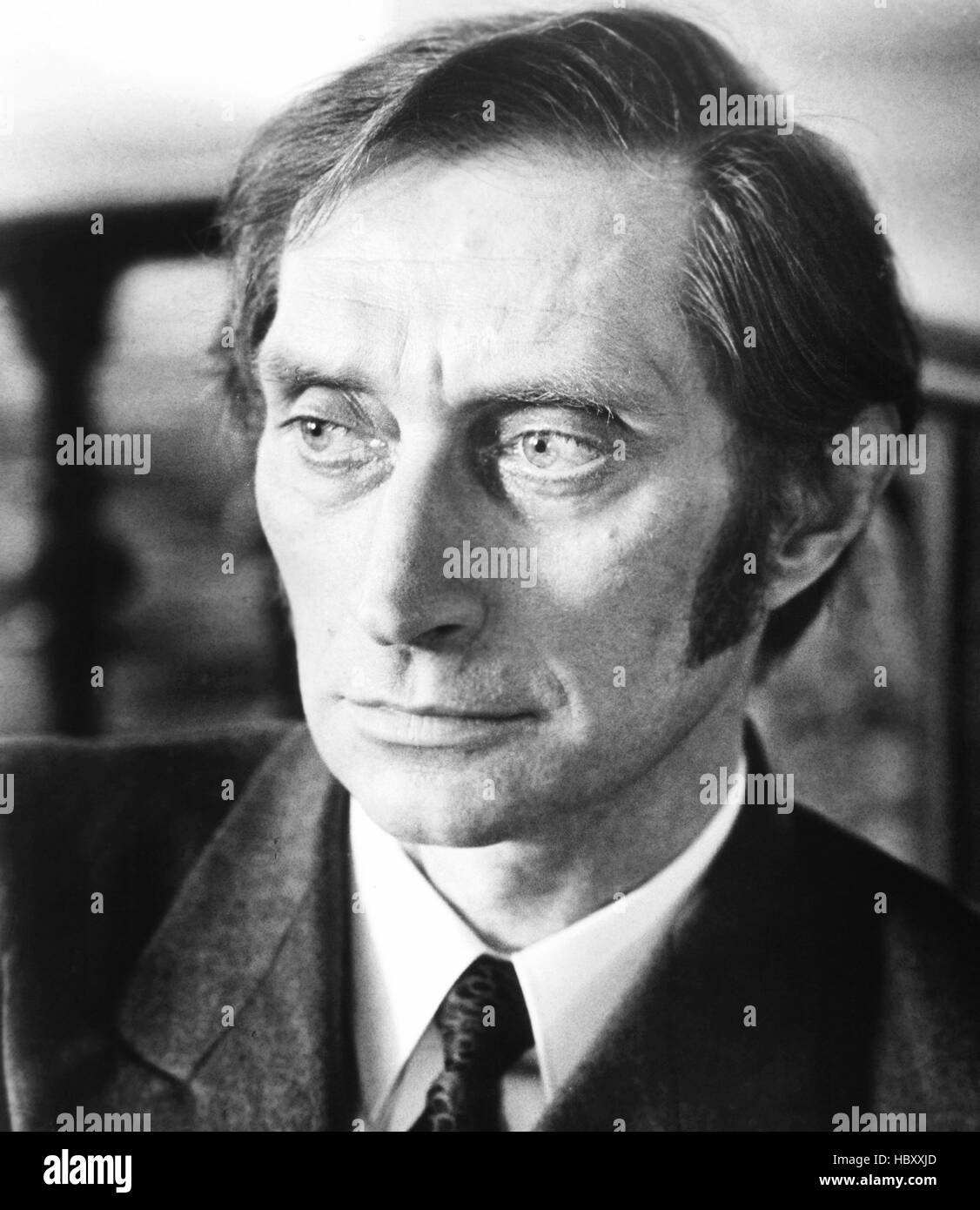 INNOCENT BYSTANDERS, Vladek Sheybal, 1972 Stock Photo Alamy