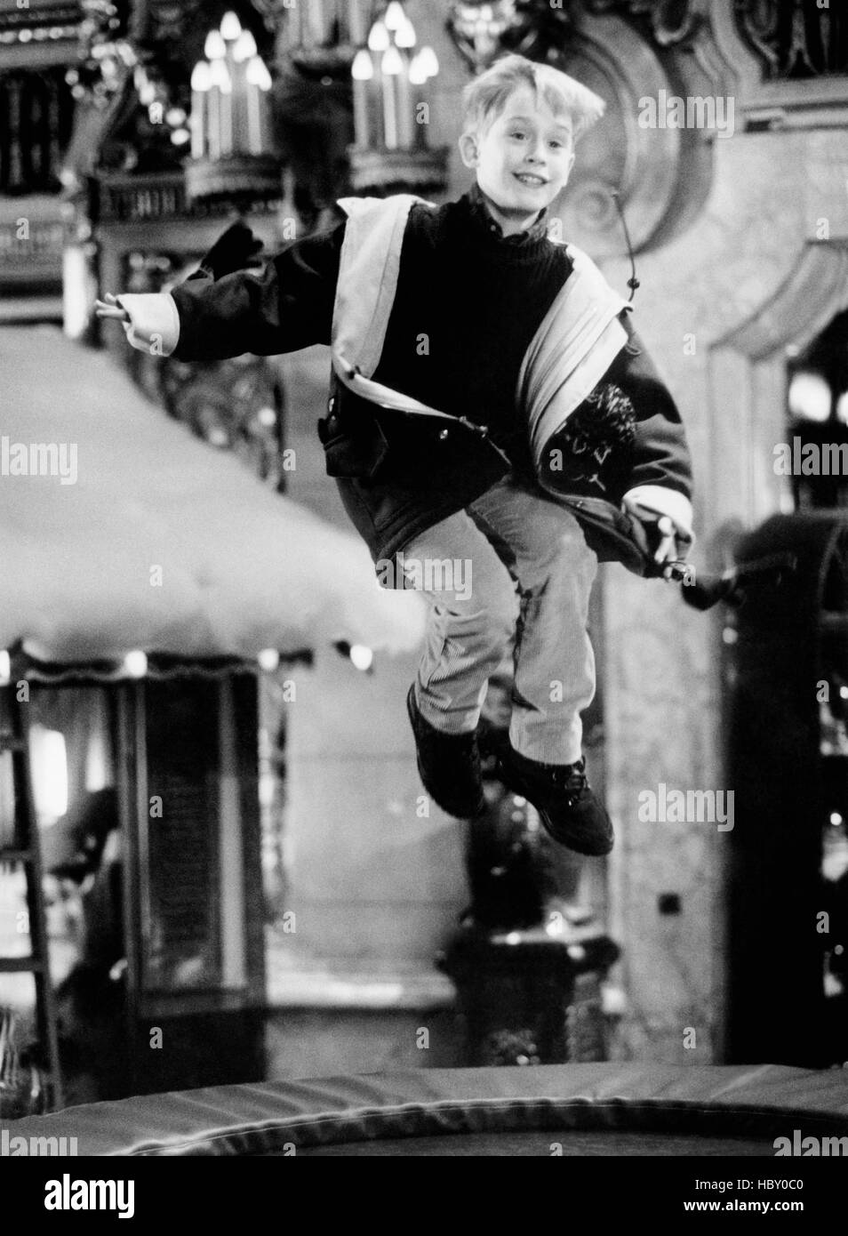 HOME ALONE 2, (aka HOME ALONE 2 LOST IN NEW YORK), Macaulay Culkin