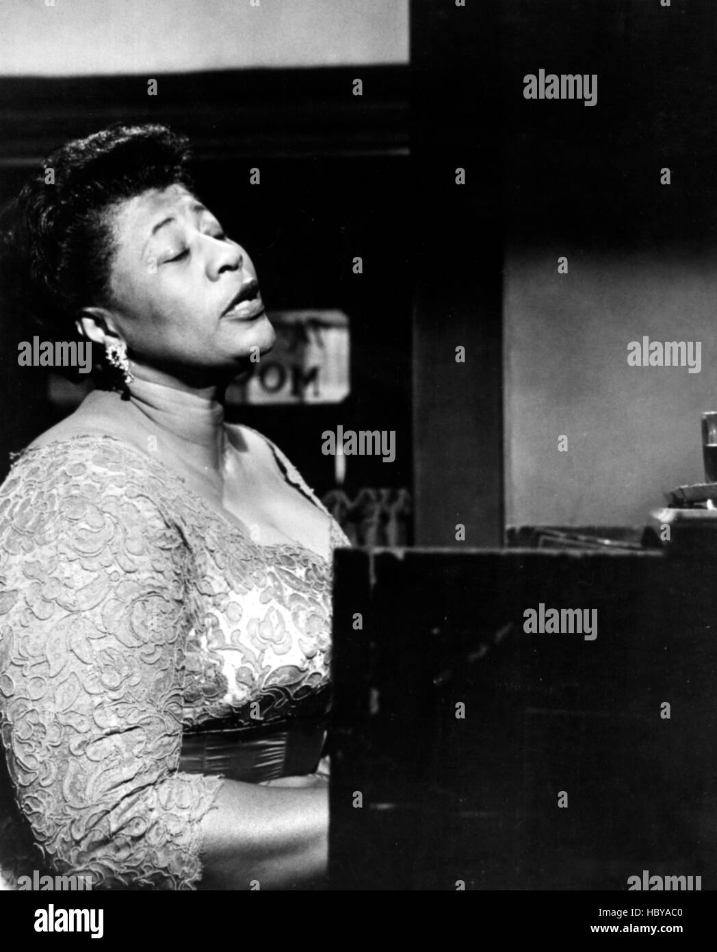 Let no man write my epitaph ella fitzgerald 1960 stock photo alamy
