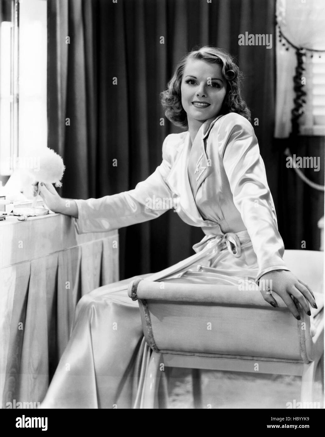 I'M STILL ALIVE, Linda Hayes, 1940 Stock Photo - Alamy