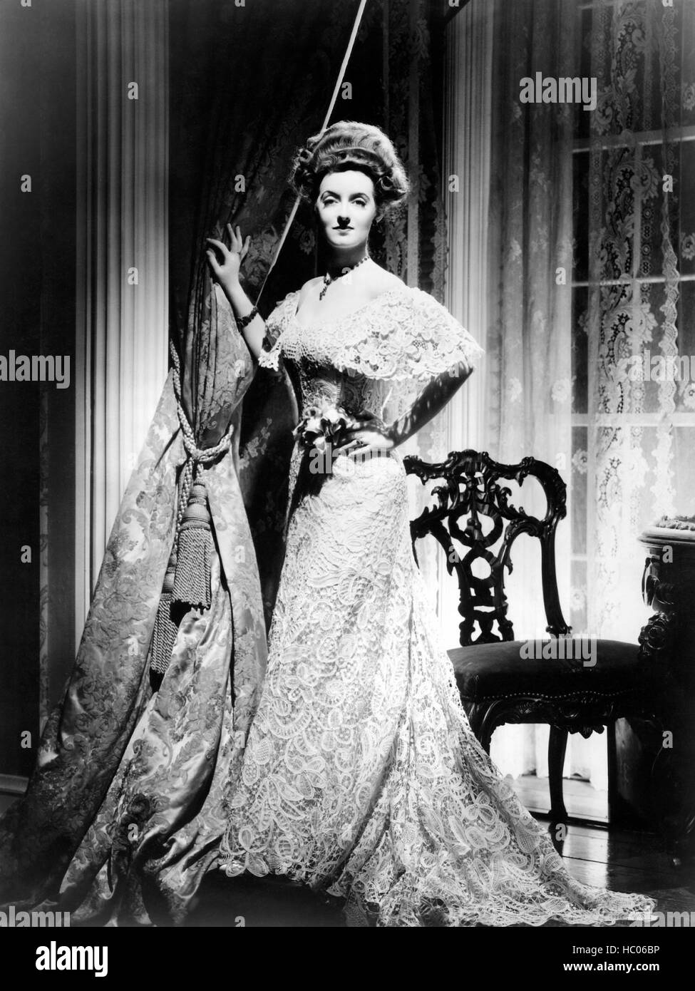 THE LITTLE FOXES, Bette Davis, 1941 Stock Photo Alamy