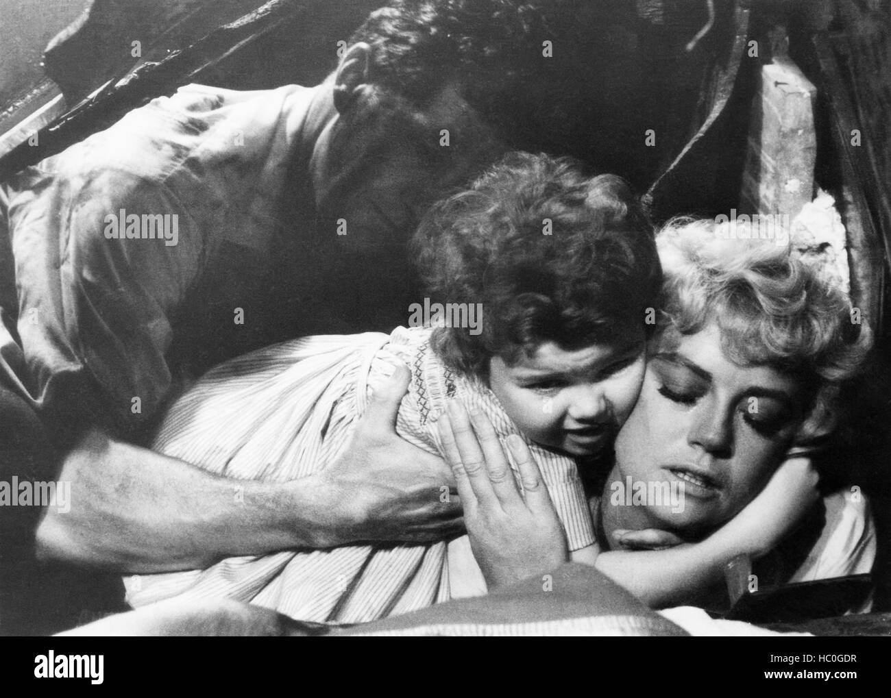 THE LAST VOYAGE, Robert Stack, Tammy Marihugh, Dorothy Malone, 1960 ...