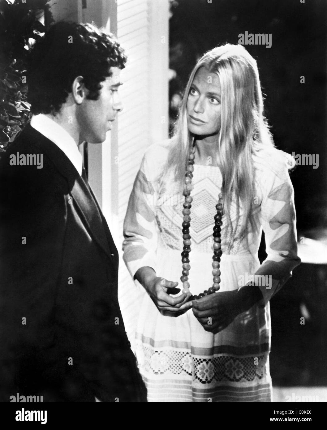 LONG GOODBYE, Elliott Gould, Nina Van Pallandt, 1973 Stock Photo - Alamy