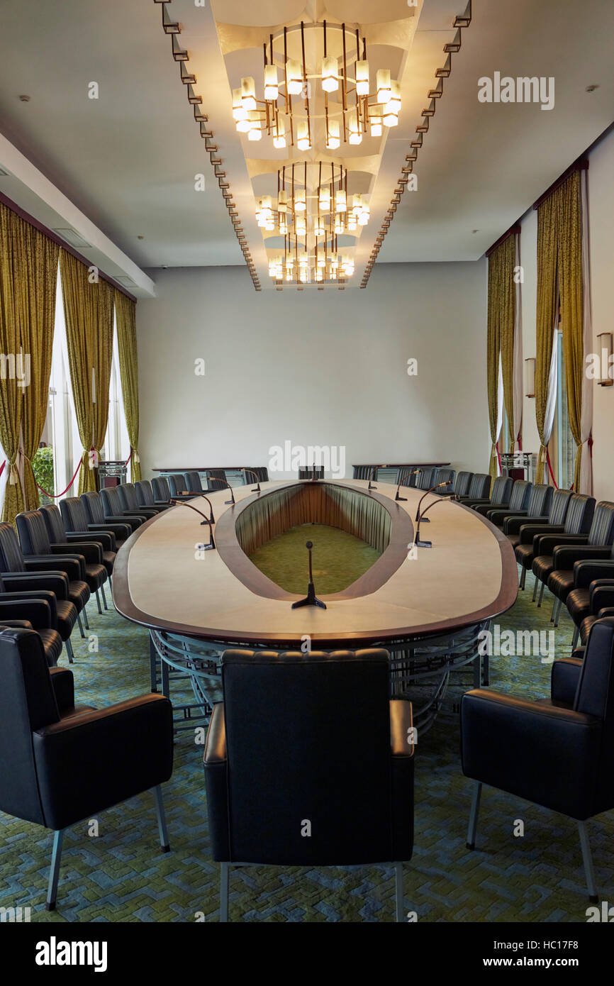 Ministers' cabinet room, Reunification Palace (formerly Independence Palace), Ho Chi Minh City (Saigon), Vietnam Stock Photo