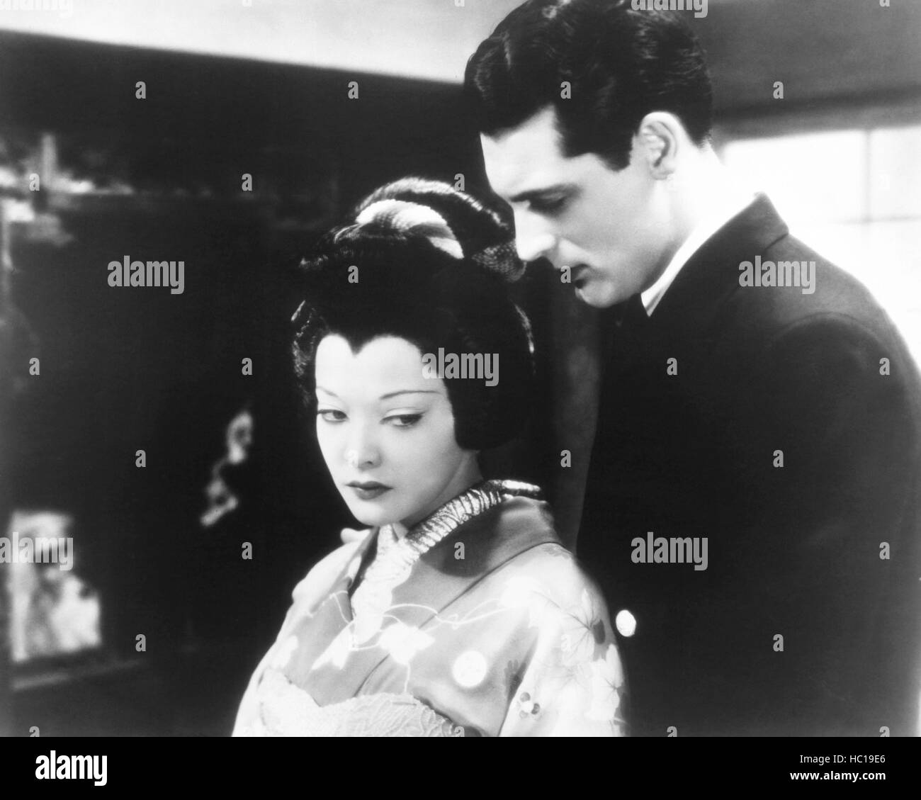 MADAME BUTTERFLY, from left: Sylvia Sidney, Cary Grant, 1932 Stock ...