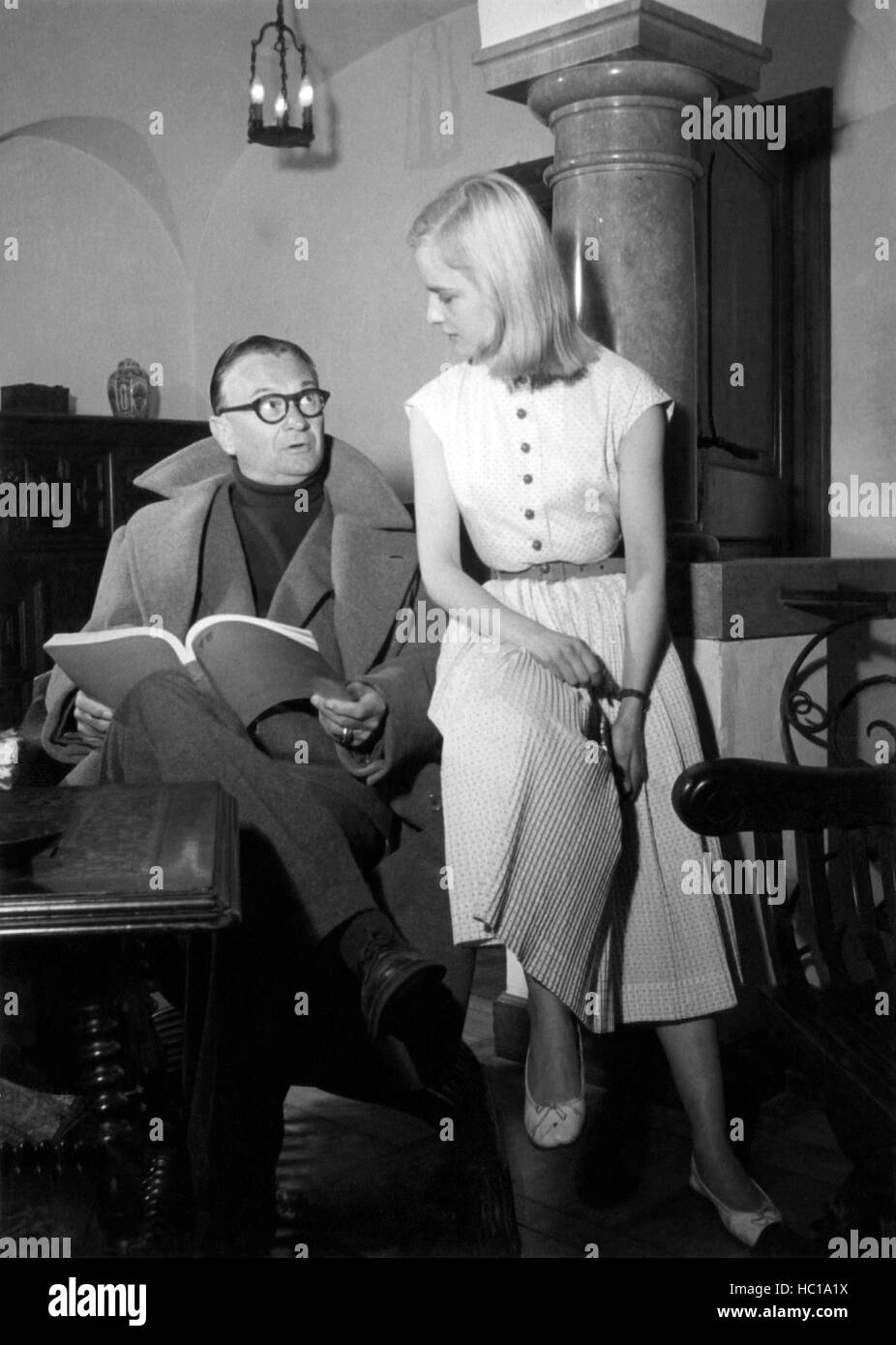 MARIANNE DE MA JEUNESSE, (aka MARIANNE OF MY YOUTH), director, Julien