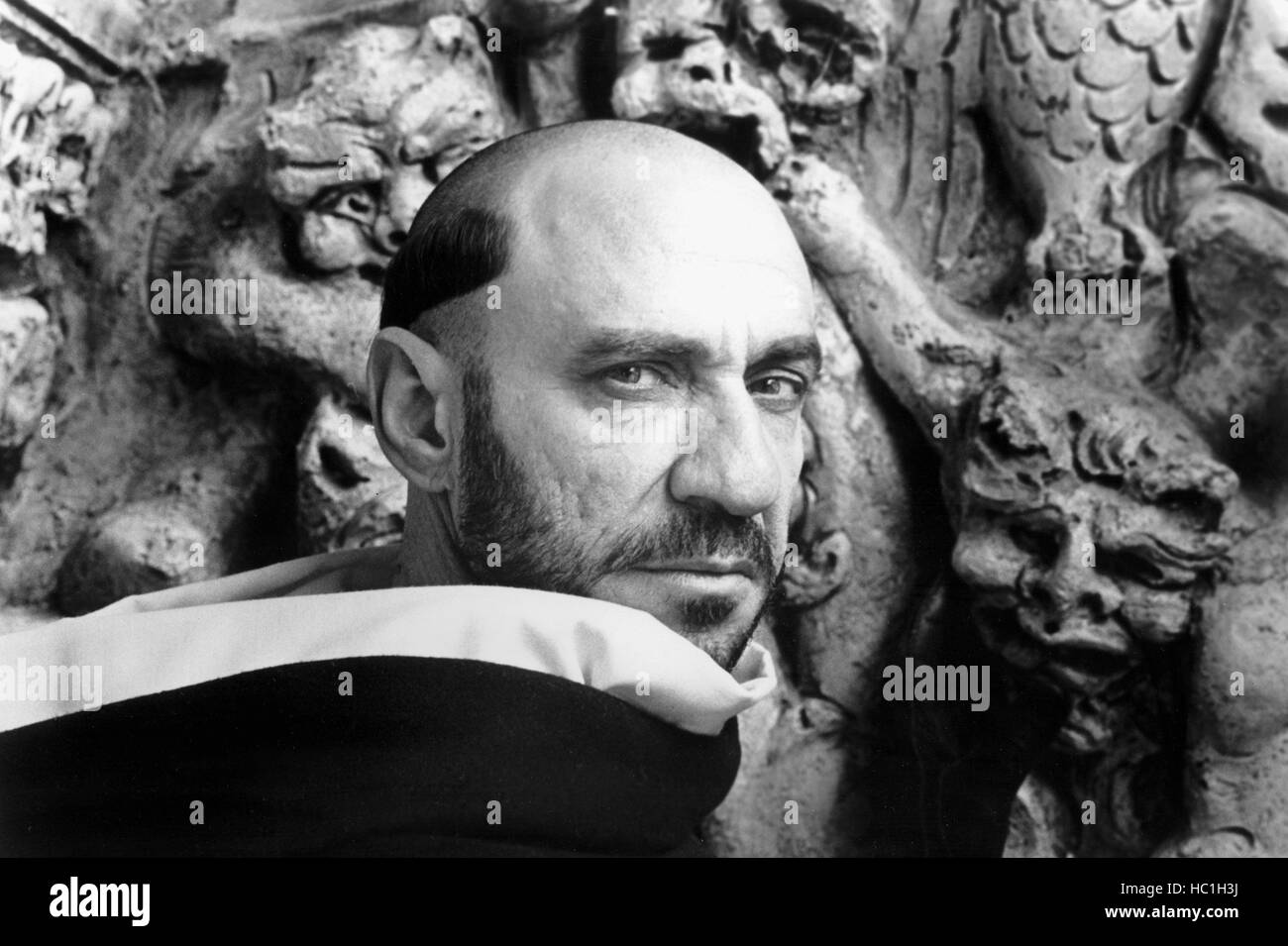 THE NAME OF THE ROSE, F. Murray Abraham, 1986 Stock Photo - Alamy