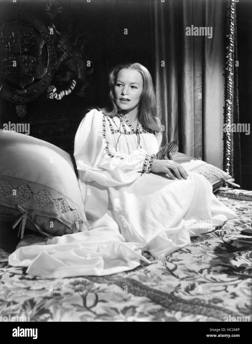 MARY, QUEEN OF SCOTS, Glenda Jackson, 1971 Stock Photo Alamy