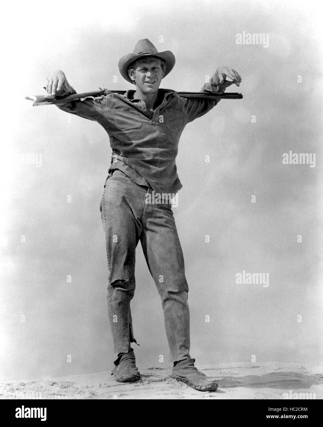 NEVADA SMITH, Steve McQueen, 1966, rifle Stock Photo Alamy
