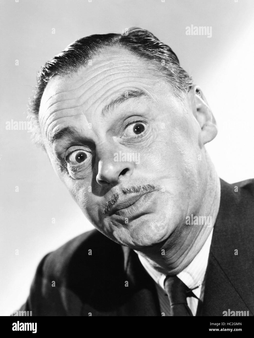 ONE WAY TO LOVE, Jerome Cowan, 1946 Stock Photo - Alamy