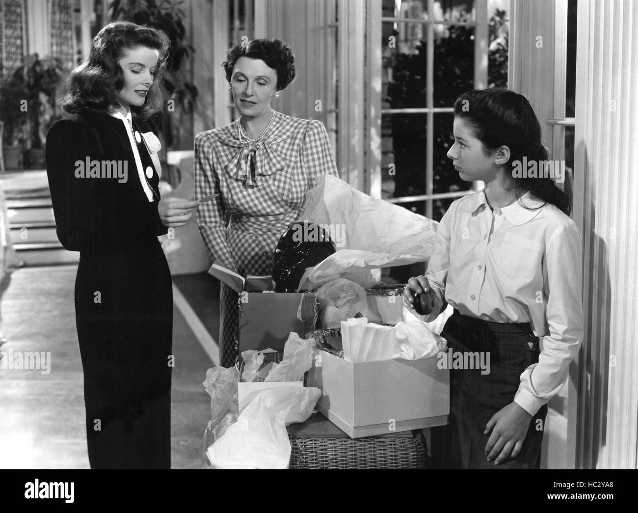 THE PHILADELPHIA STORY, Katharine Hepburn, Mary Nash, Virginia Weidler ...