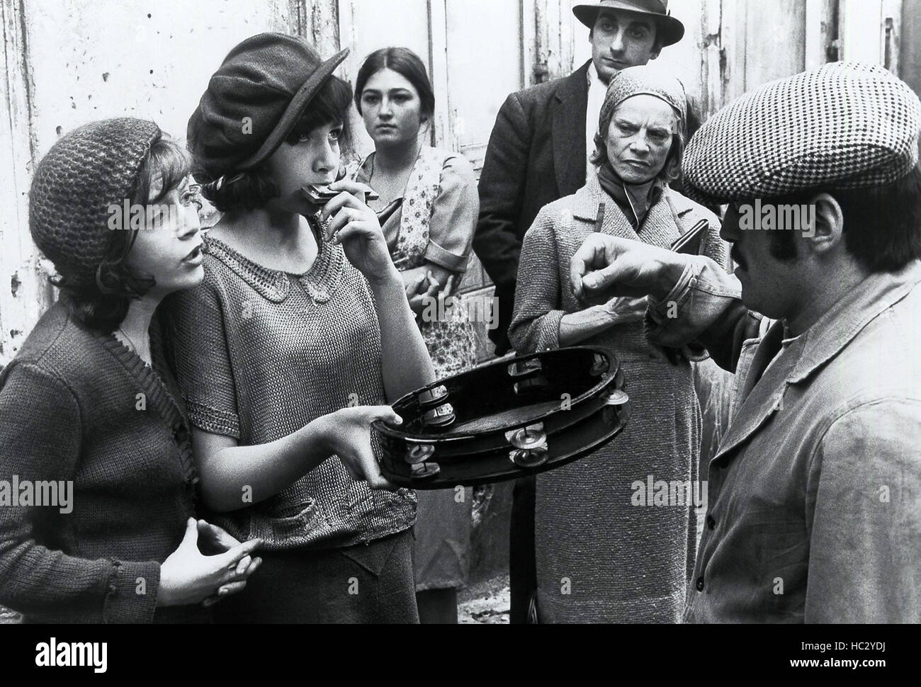 PIAF, (aka PIAF, THE EARLY YEARS), Brigitte Ariel, Pascale Christophe