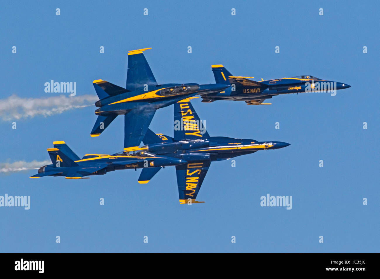 Airplanes Blue Angels Navy Flight Demonstration Team flying at 2016 ...