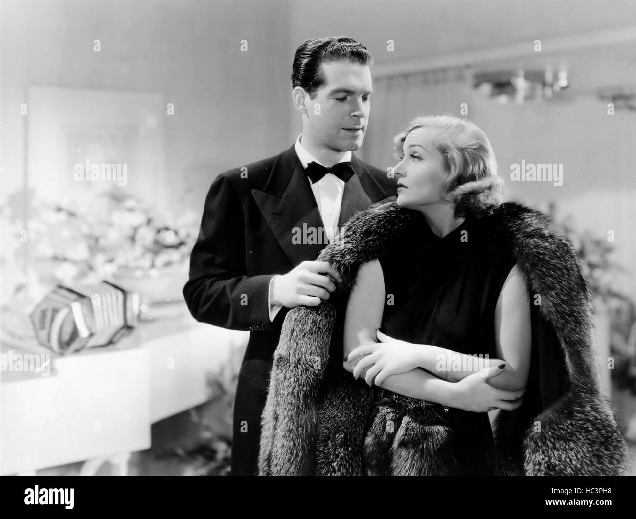 The Princess Comes Across, From Left: Fred Macmurray, Carole Lombard 