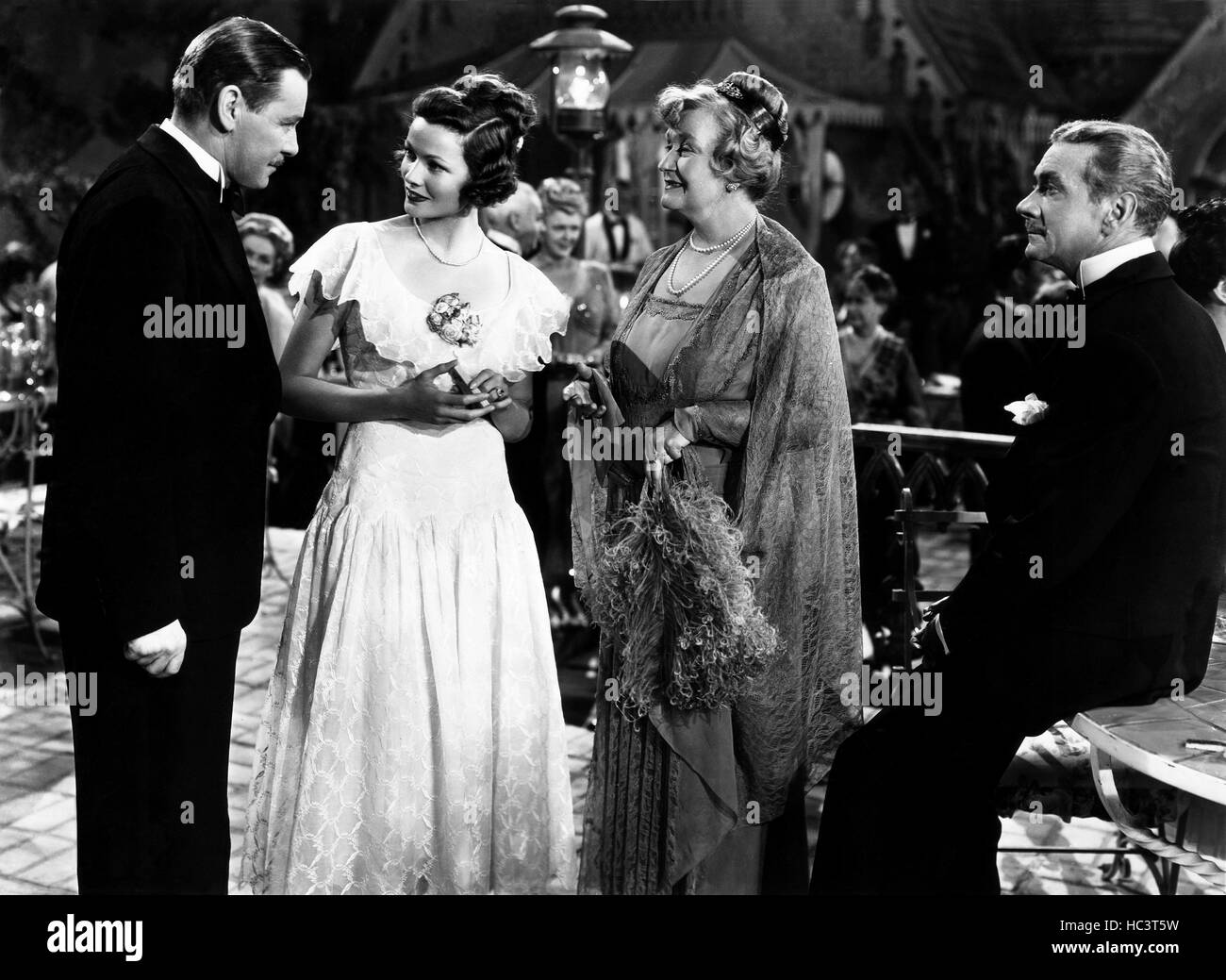 THE RAZOR'S EDGE, from left, Herbert Marshall, Gene Tierney, Lucile ...