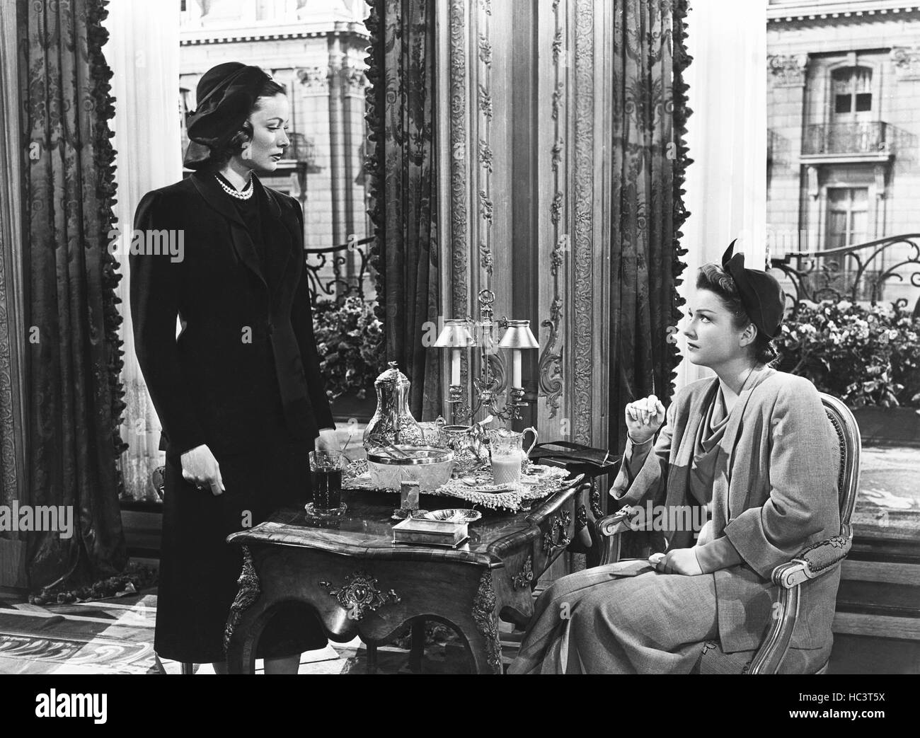 THE RAZOR'S EDGE, from left, Gene Tierney, Anne Baxter, 1946, TM and ...