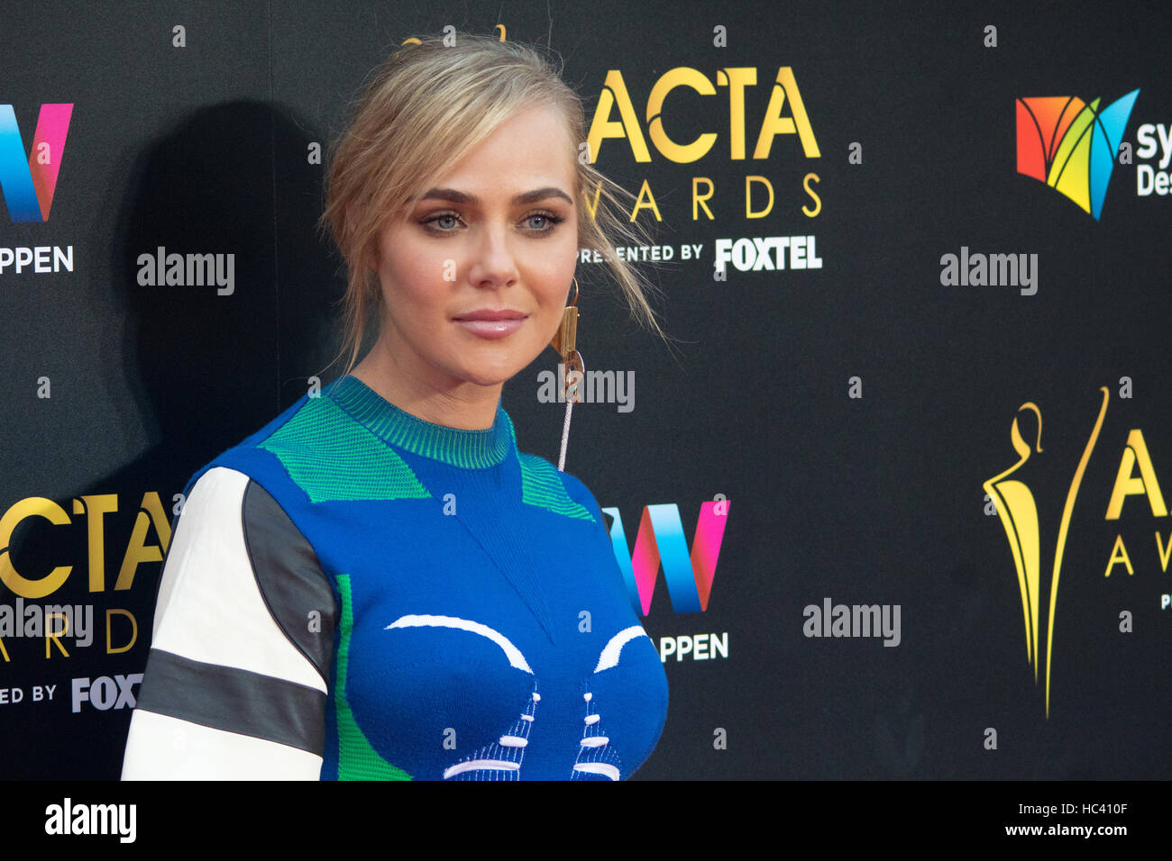 Sydney, Australia - 7th December 2016:Sydney, Australia. Celebrities and VIP's arrive on the Red Carpet for the 6th Annual AACTA Awards Ceremony which took place at the Star in Sydney, Australia. Pictured is Jessica Marais Credit:  mjmediabox/Alamy Live News Stock Photo