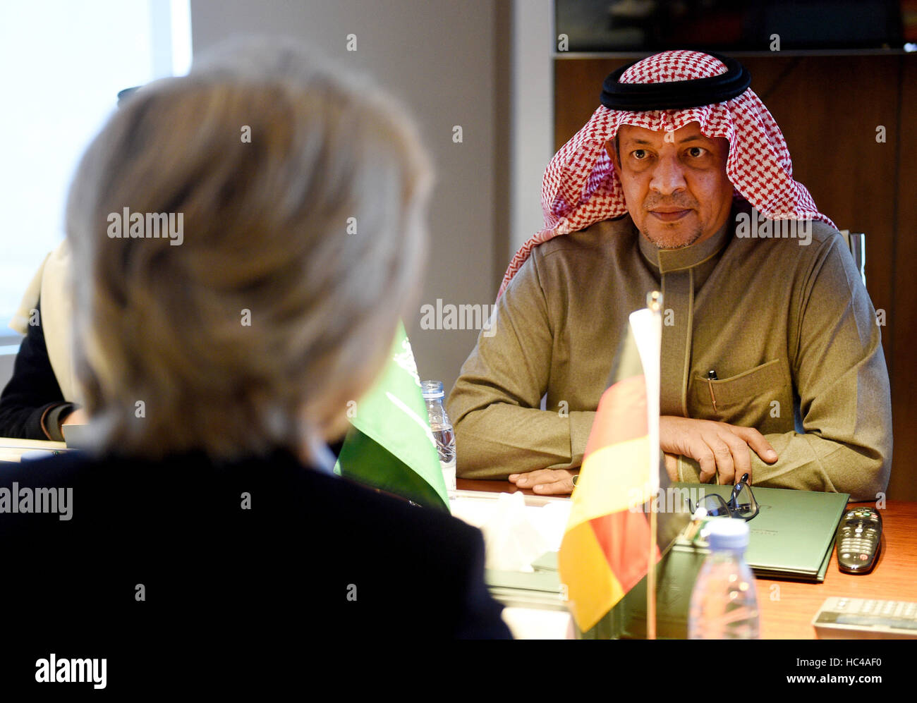Riyadh Saudi Arabia 8th Dec 2016 German Defence Minister Ursula Stock Photo Alamy