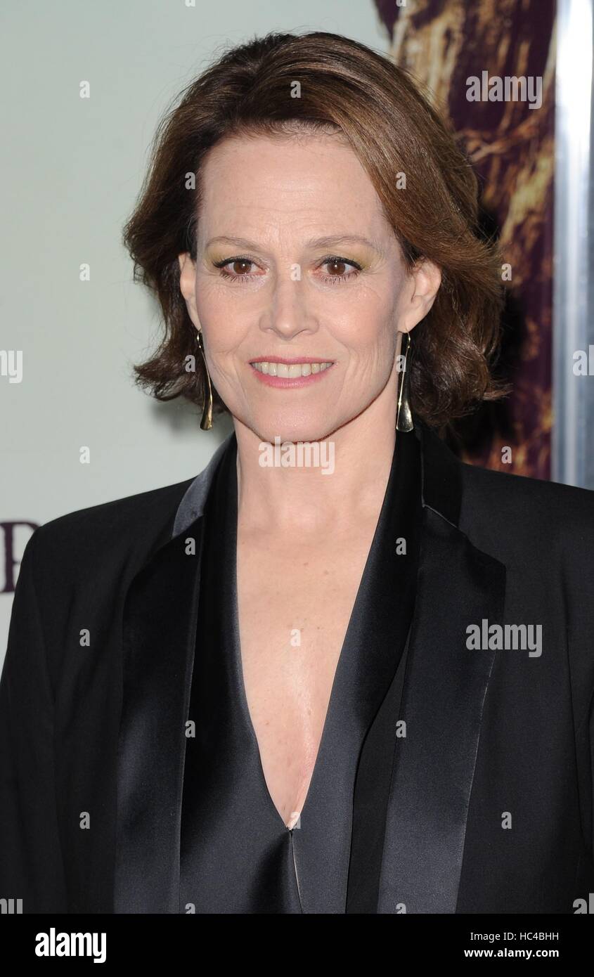 New York, NY, USA. 7th Dec, 2016. Sigourney Weaver at arrivals for A ...