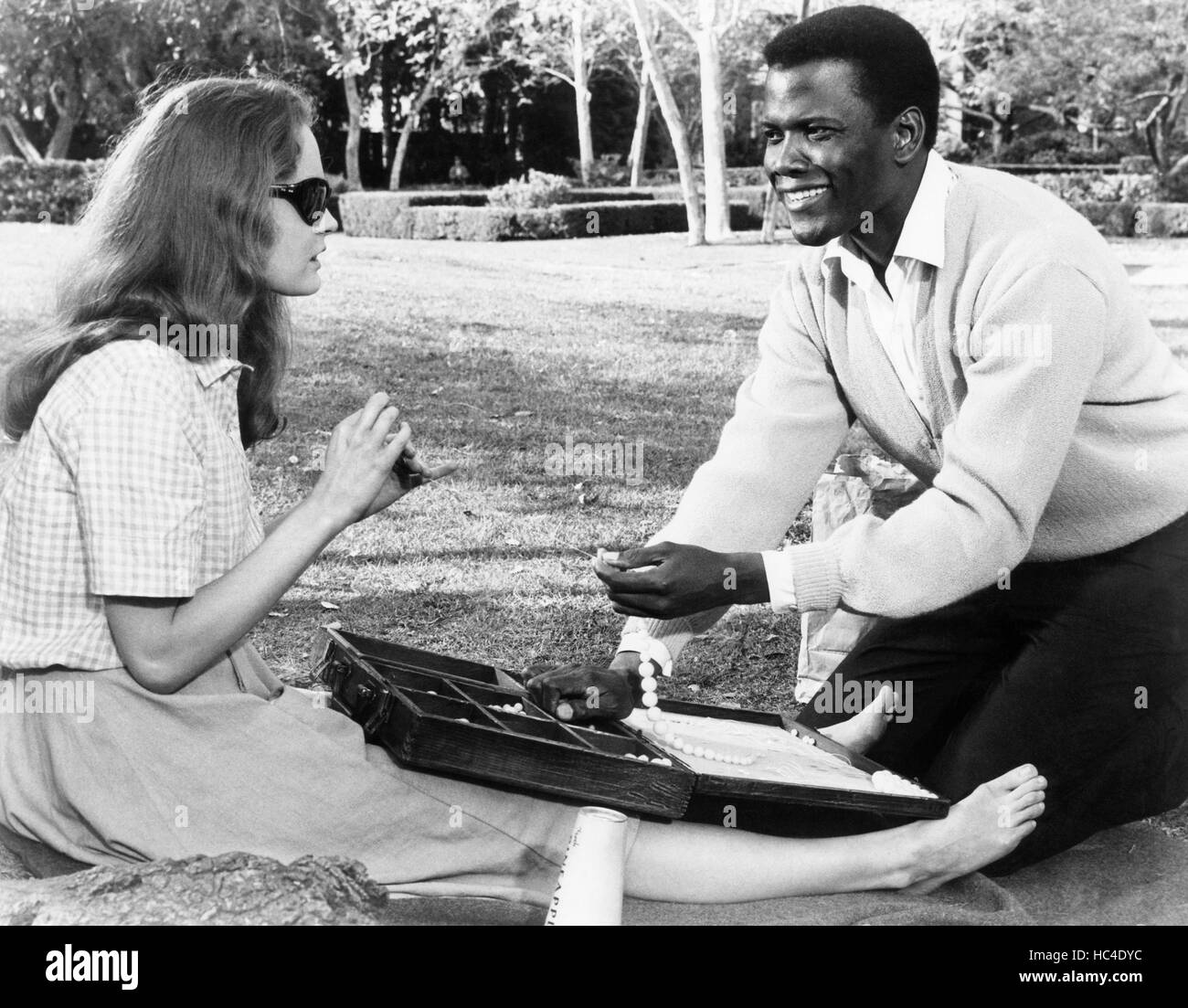 A PATCH OF BLUE, Elizabeth Hartman, Sidney Poitier, 1965 Stock