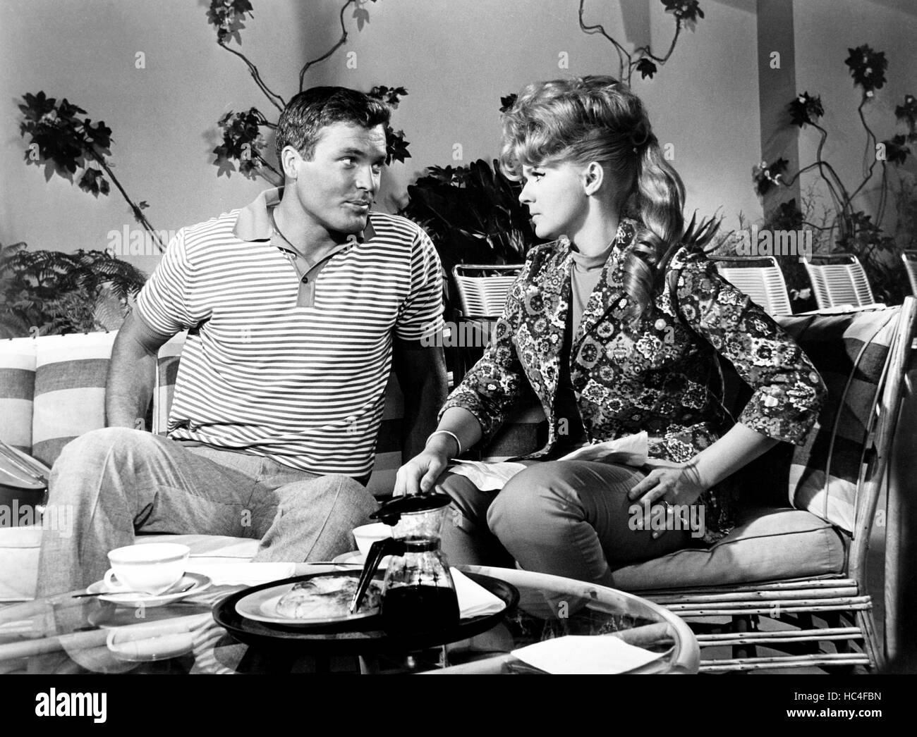 PALM SPRINGS WEEKEND, from left, Ty Hardin, Connie Stevens, 1963 Stock  Photo - Alamy