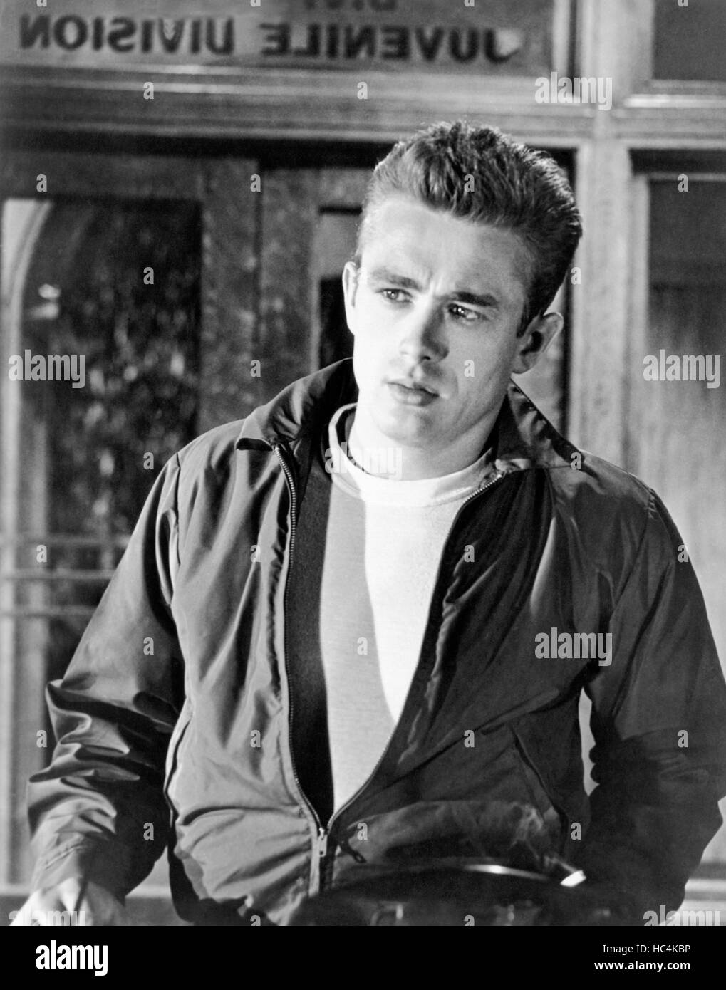 REBEL WITHOUT A CAUSE, James Dean, 1955 Stock Photo - Alamy