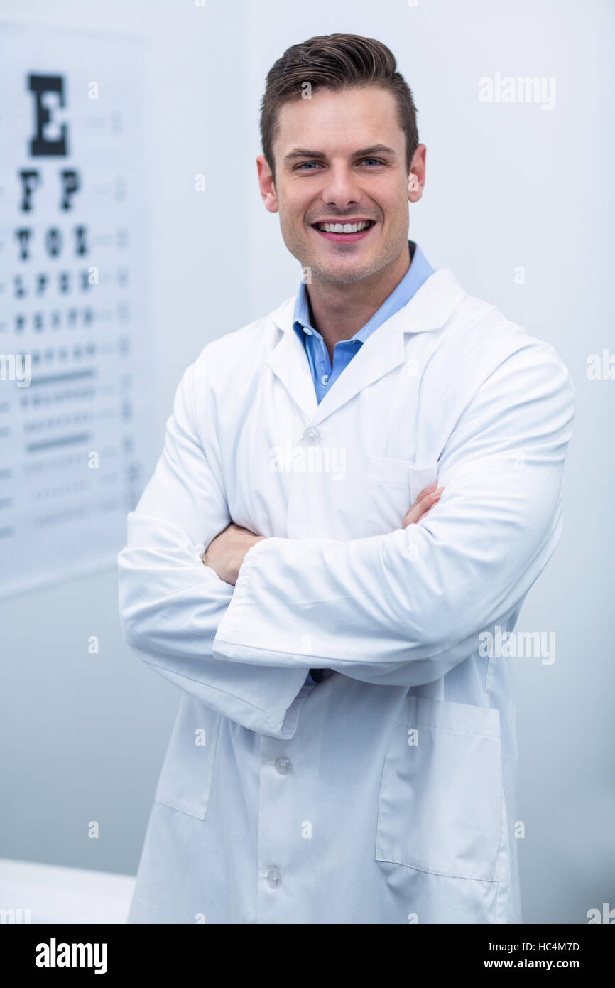 Optometrist standing in ophthalmology clinic Stock Photo Alamy