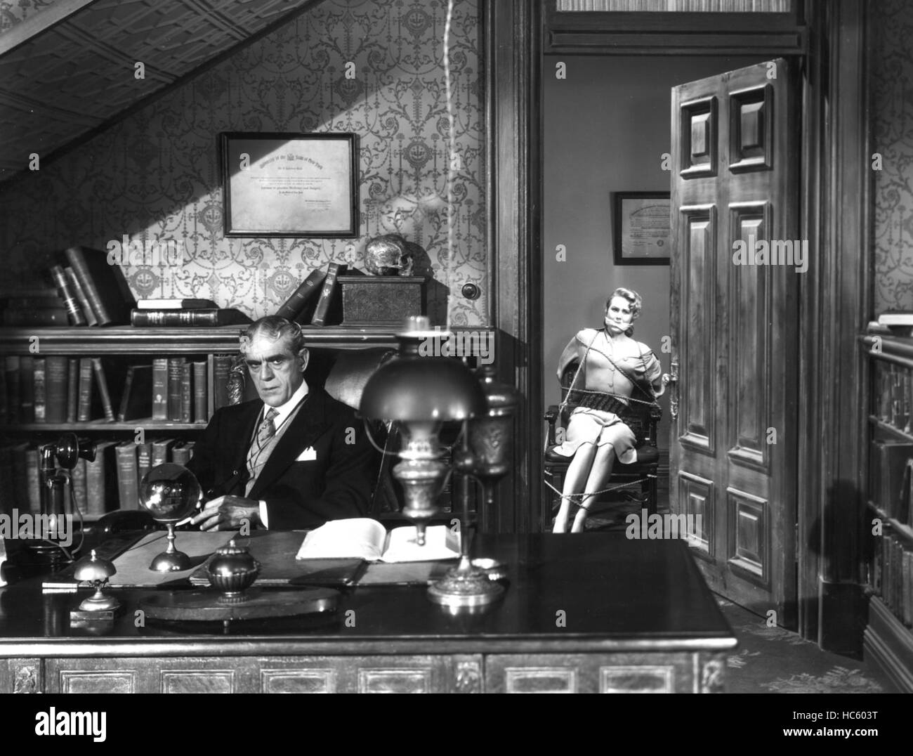THE SECRET LIFE OF WALTER MITTY, Boris Karloff, Virginia Mayo, 1947 Stock Photo Alamy