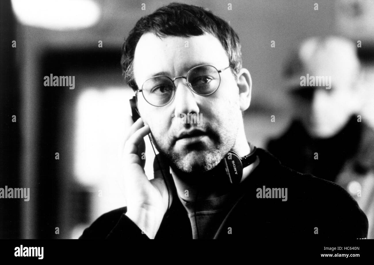 A SIMPLE PLAN, director Sam Raimi, on-set, 1998, ©Paramount/Courtesy ...