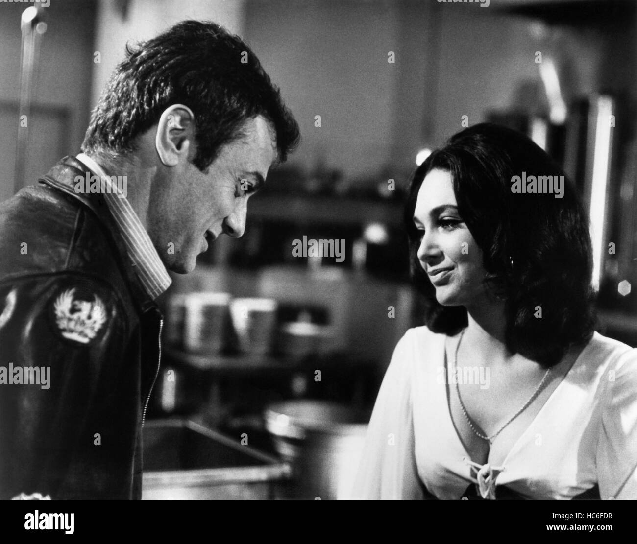 suppose-they-gave-a-war-and-nobody-came-tony-curtis-suzanne