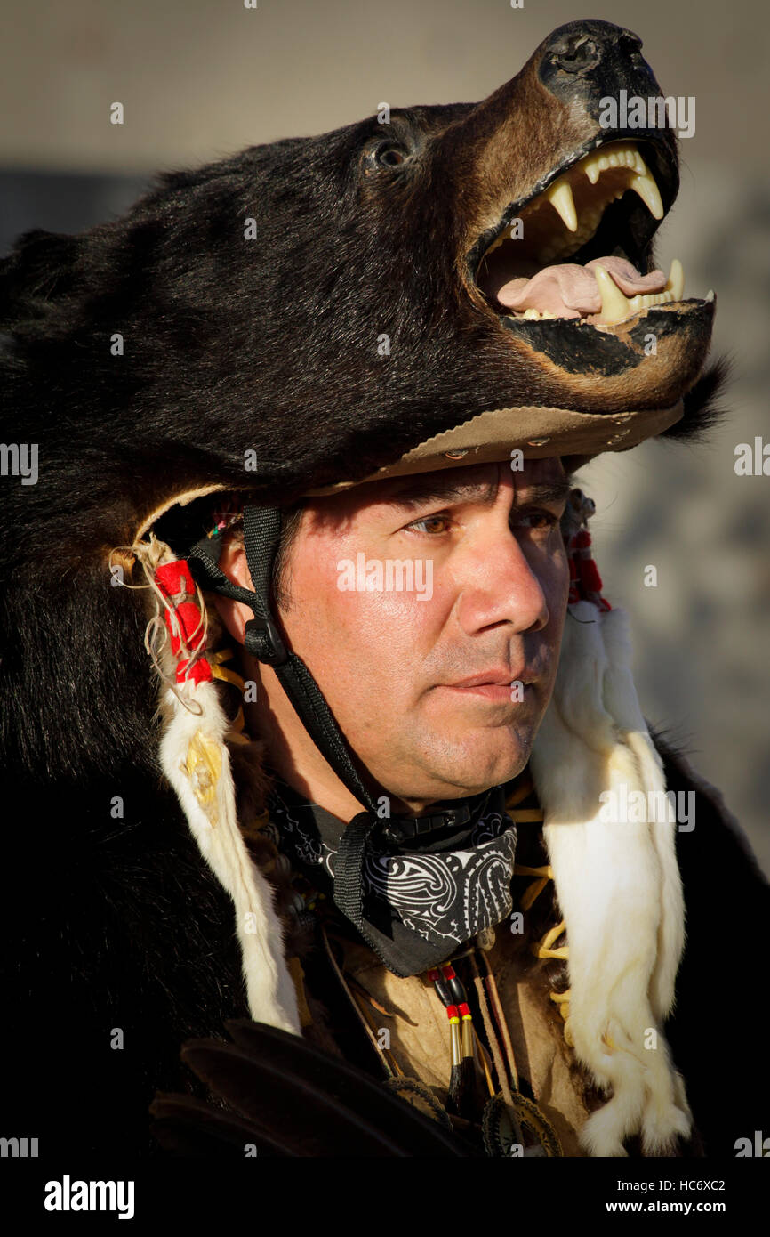 Native american regalia hi-res stock photography and images - Alamy