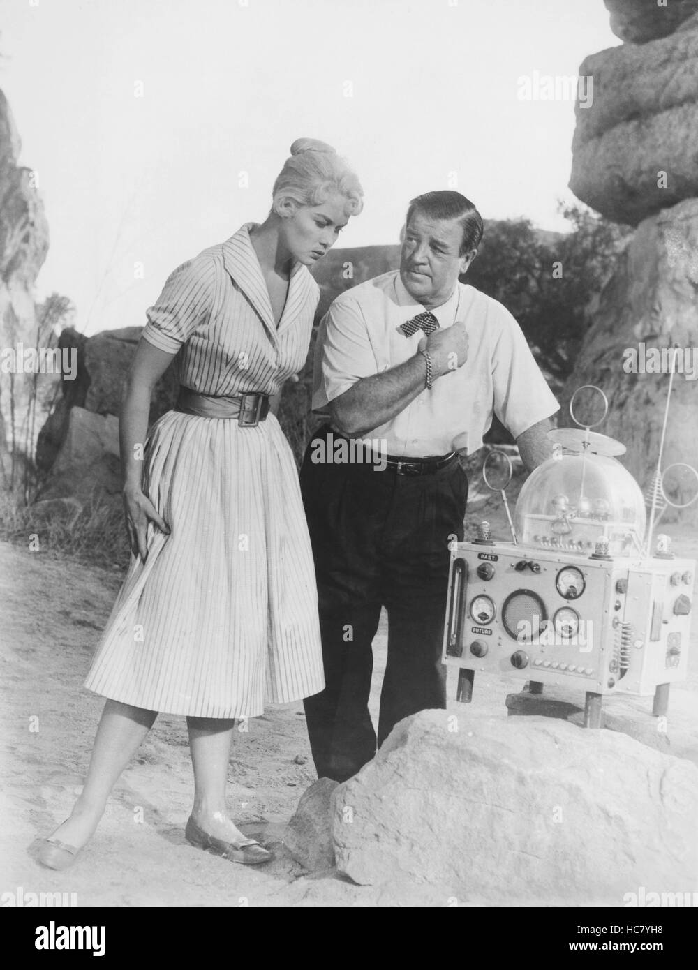 THE 30 FOOT BRIDE OF CANDY ROCK, from left Dorothy Provine, Lou