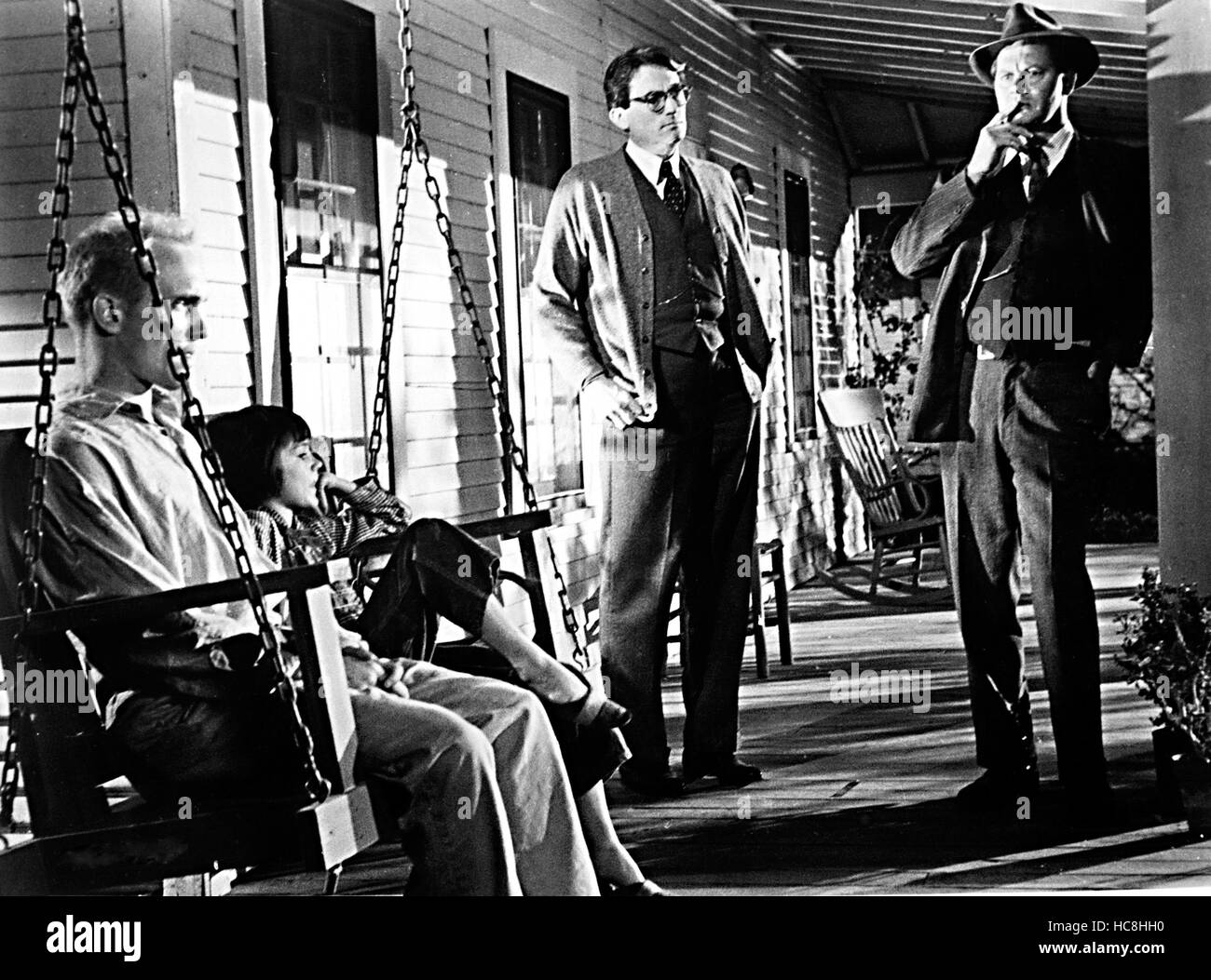 TO KILL A MOCKINGBIRD, Robert Duvall, Mary Badham, Gregory Peck, Frank