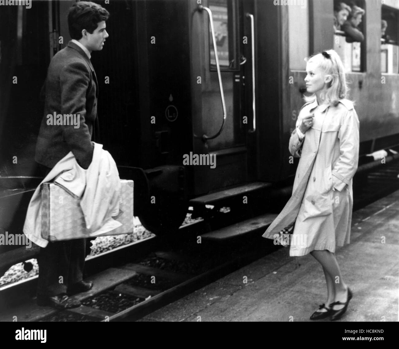 THE UMBRELLAS OF CHERBOURG, (aka LES PARAPLUIES DE CHERBOURG), Nino