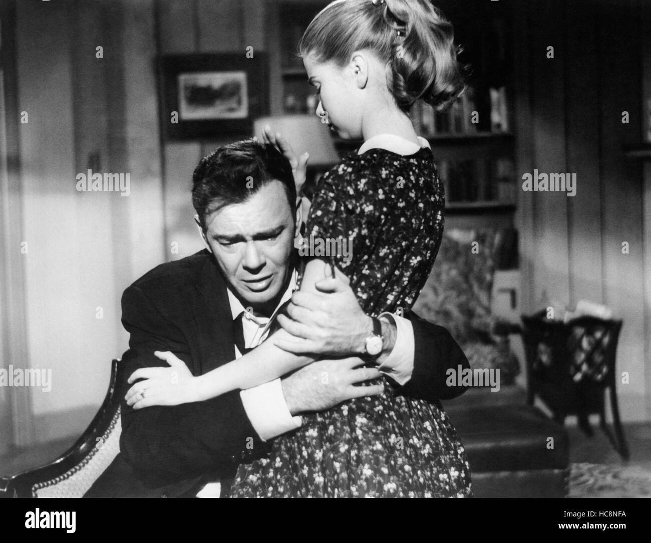 THE VAMPIRE, from left, John Beal, Lydia Reed, 1957 Stock Photo - Alamy