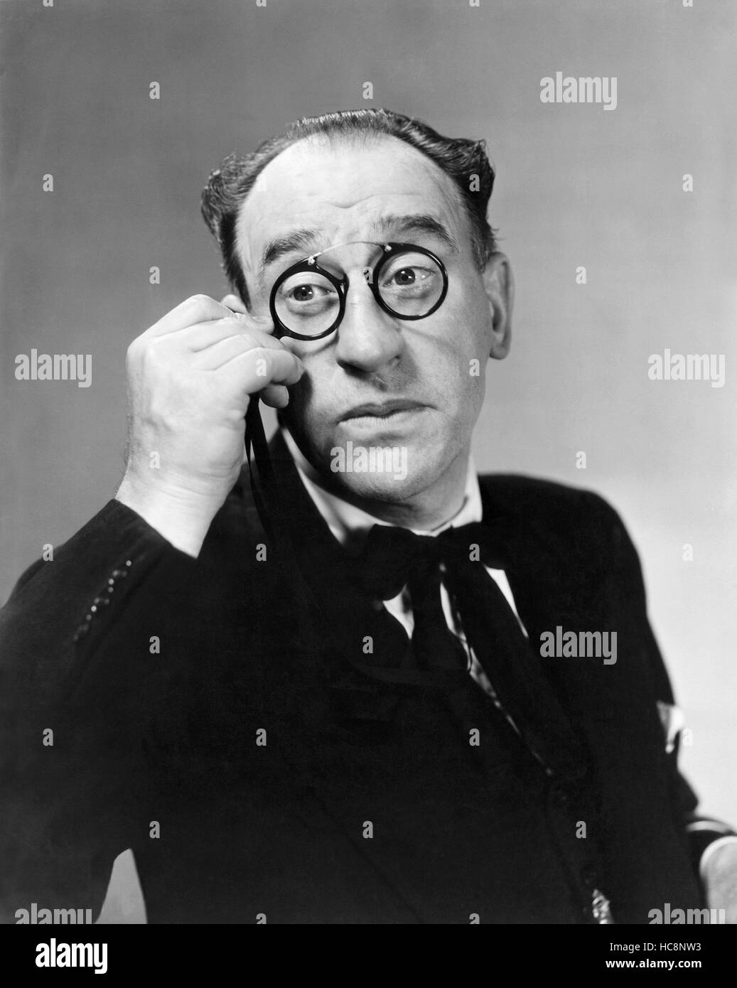 VARSITY SHOW, Walter Catlett, 1937 Stock Photo Alamy