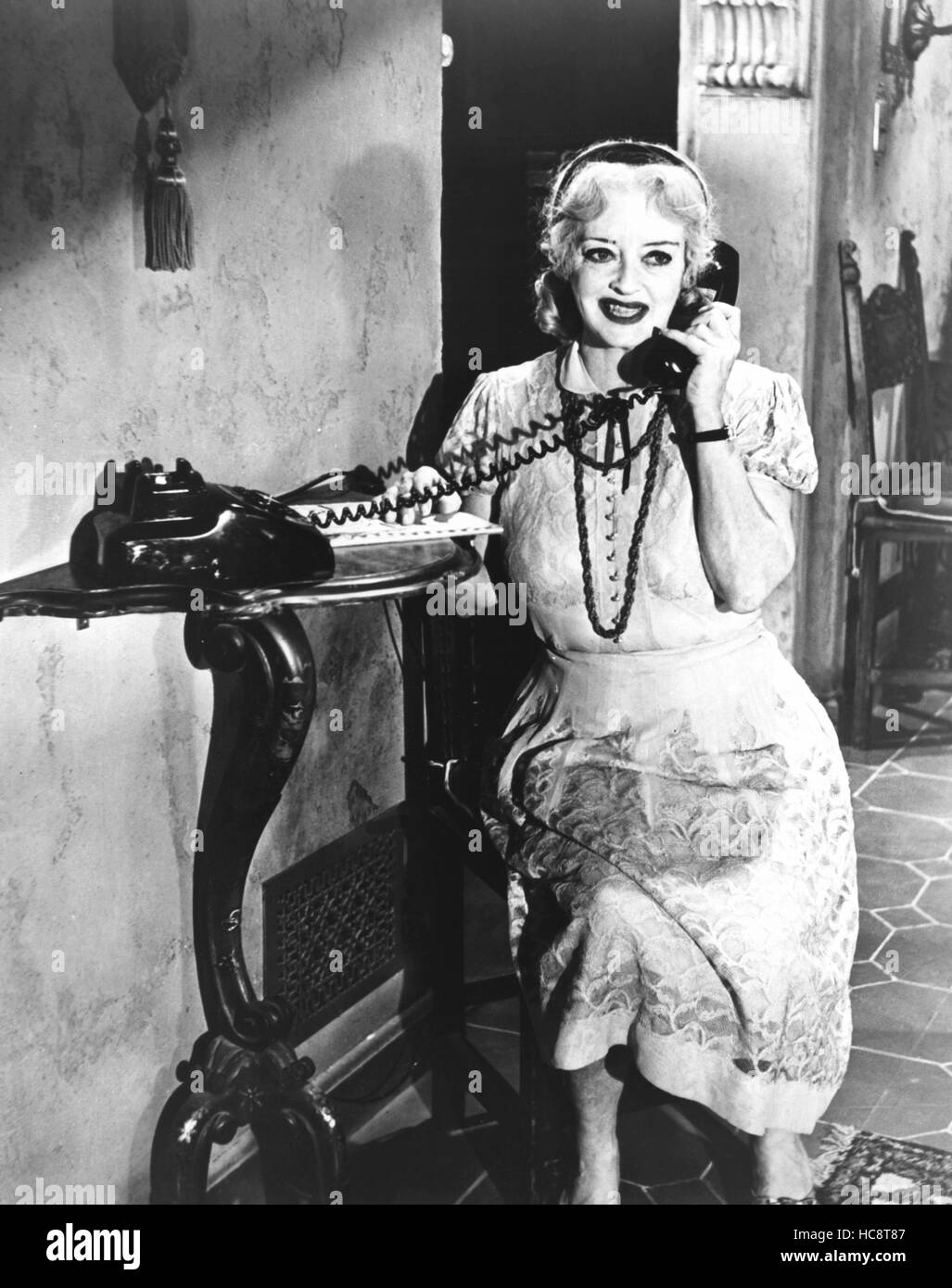 WHAT EVER HAPPENED TO BABY JANE Bette Davis 1962 Stock Photo Alamy what-ever-happened-to-baby-jane-bette-davis-1962-stock-photo-alamy