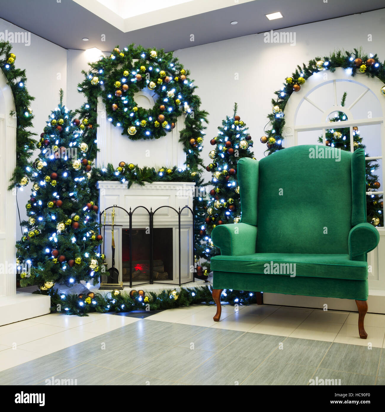 Christmas living room Stock Photo - Alamy