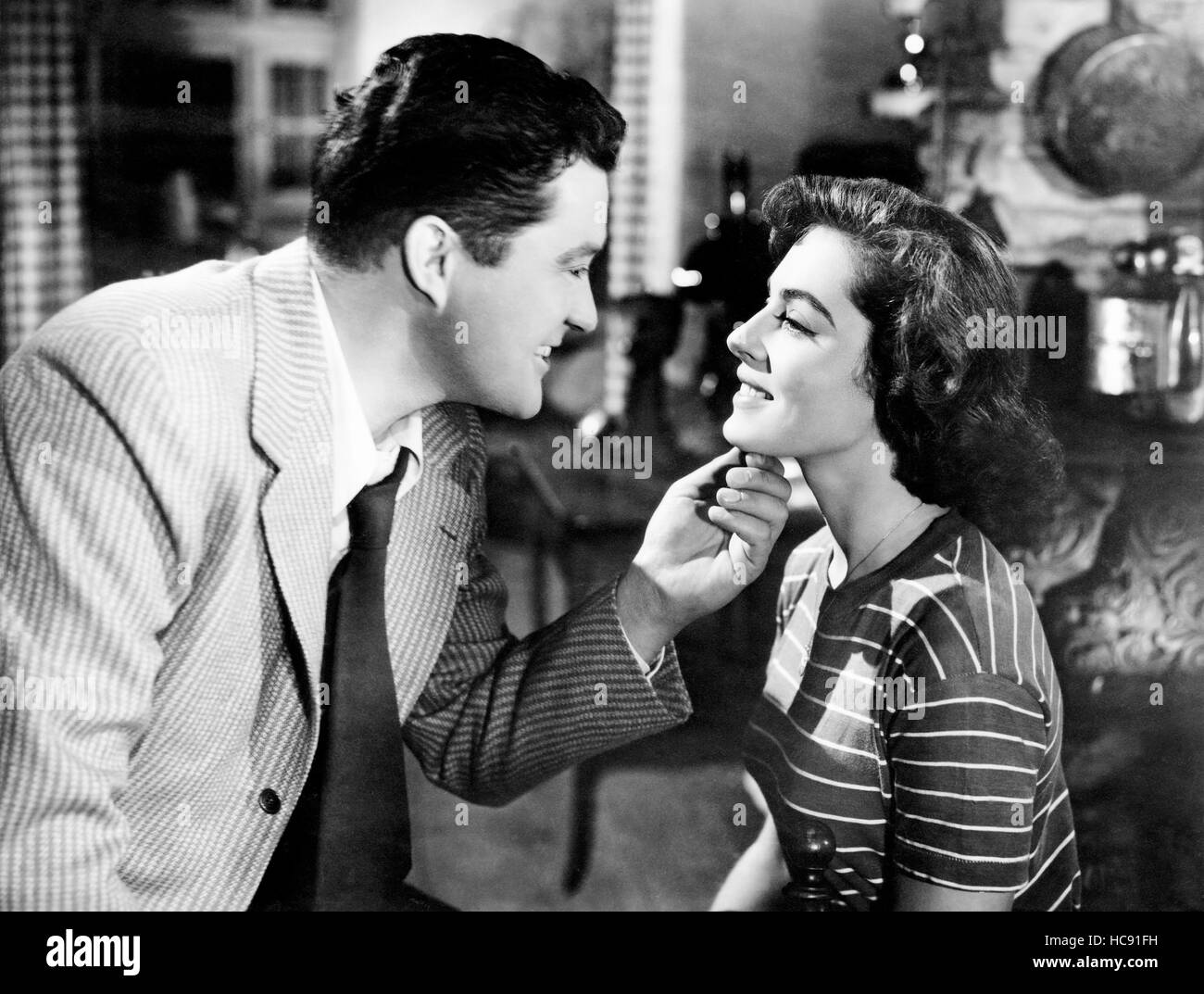 TO THE VICTOR, from left, Dennis Morgan, Viveca Lindfors, 1948 Stock ...